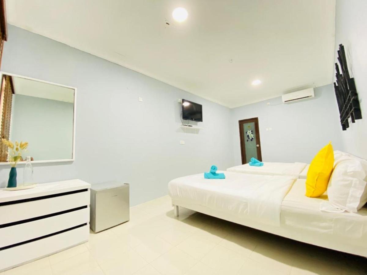 Fat Mermaid Guesthouse Pantai Cenang  Buitenkant foto