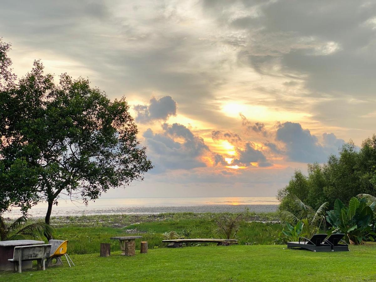 Fat Mermaid Guesthouse Pantai Cenang  Buitenkant foto