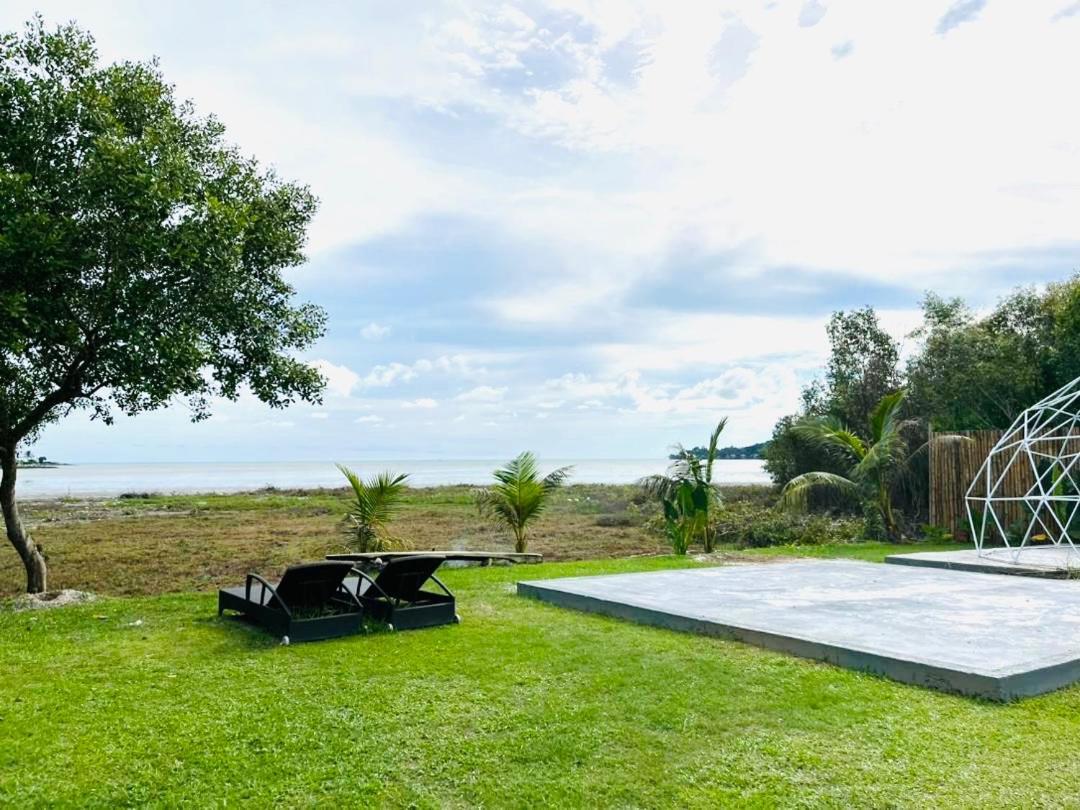 Fat Mermaid Guesthouse Pantai Cenang  Buitenkant foto